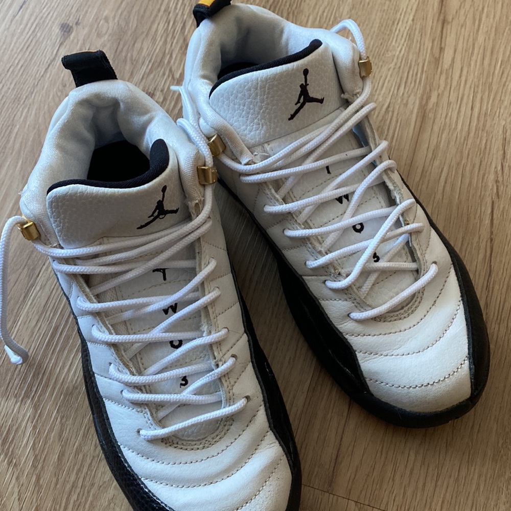 Vintage Air Jordan 12 Retro Low GS White Black Taxi Yellow 2004 size 6 - Picture 16 of 16